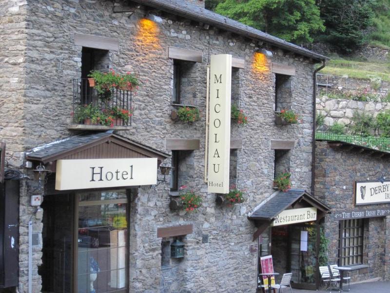 Hotel Micolau أرينسال المظهر الخارجي الصورة