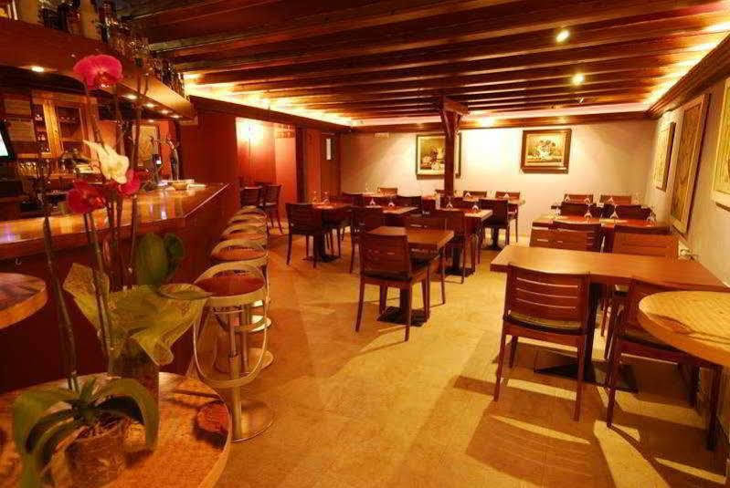 Hotel Micolau أرينسال المظهر الخارجي الصورة